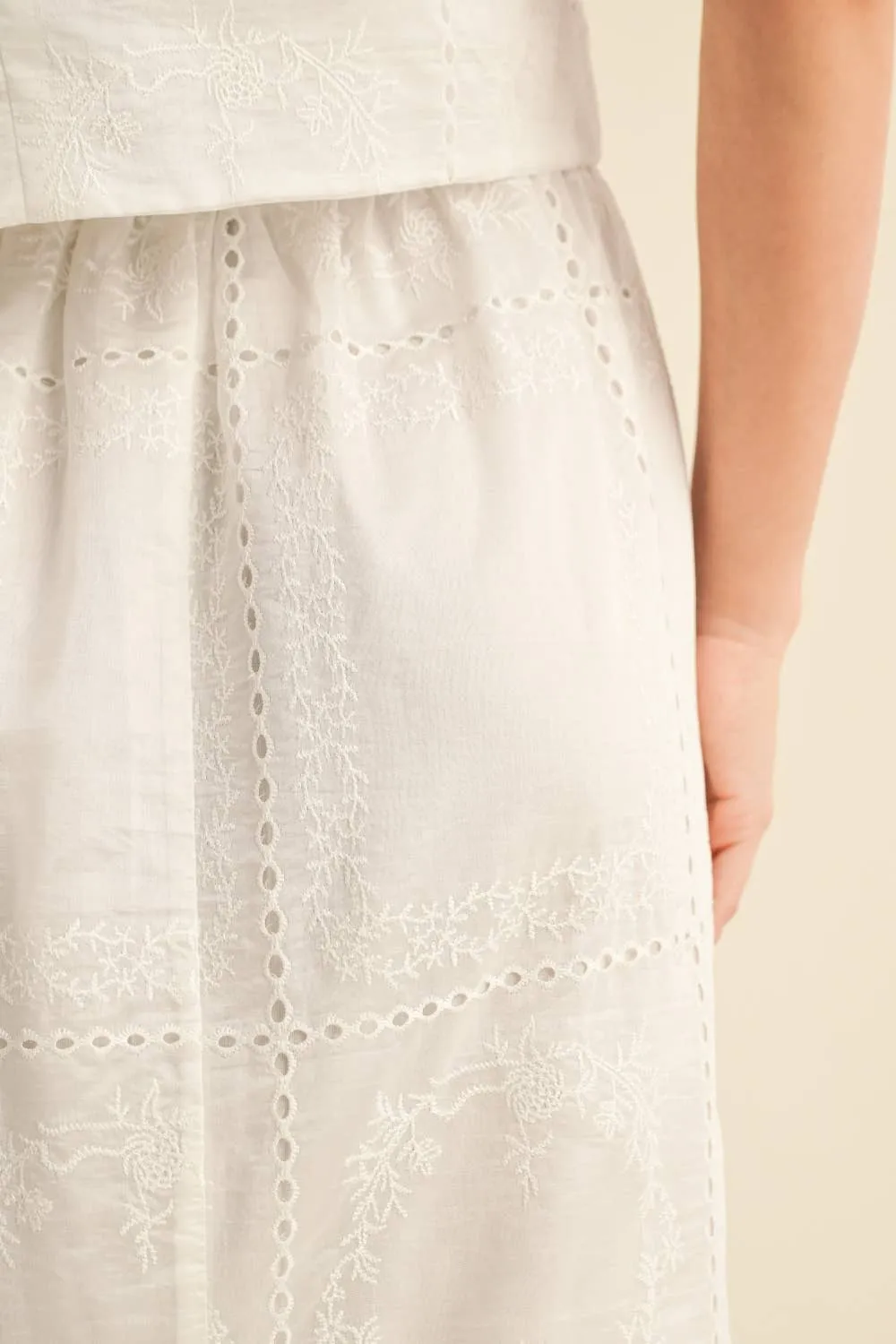 EYELET SKIRT