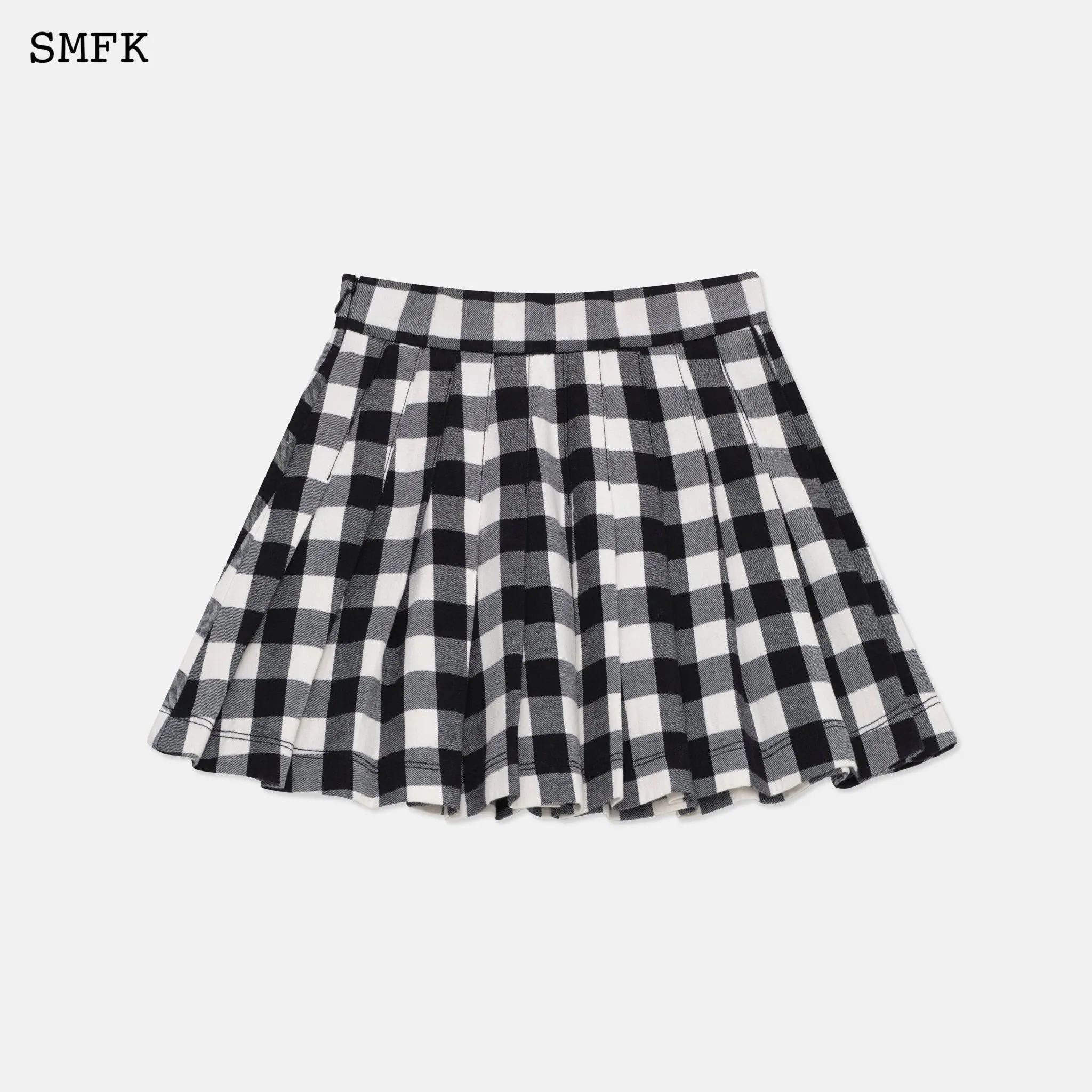 Grassland Black And White Checkered Pleated Skirt